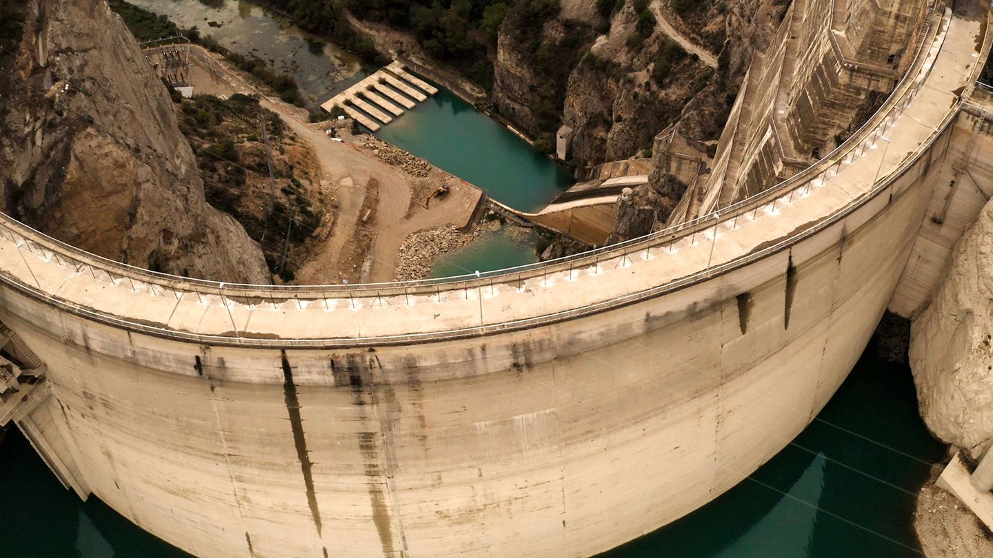 Le megastrutture di Franco