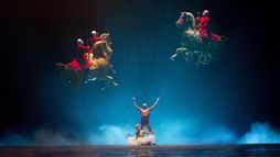 Cirque du Soleil: Mondi lontani