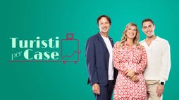 Turisti per case