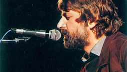 Francesco Guccini - Fra la Via Emilia e il West