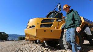 E11
