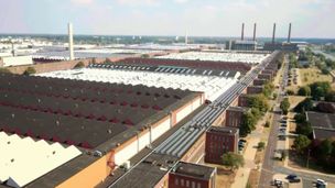 Mega fabbrica d'auto