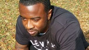 E10