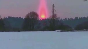 Ep. 2 - Bagliori azzurri e fiamme nel...