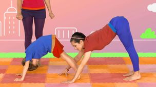 Acroyoga - Doppio cane a testa in giù