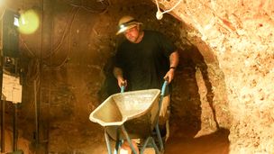 Red Lead Redemption