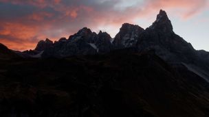 Cervi giganti e tetti di frontiera