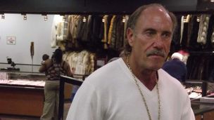 E2