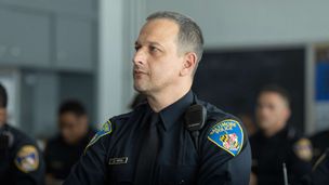 E6