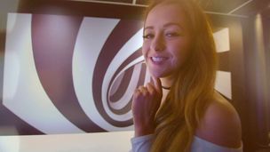 E4