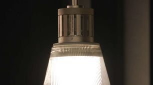 E25