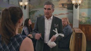 Ep. 1 - Schitt's creek v, 1