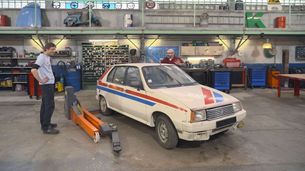 E14