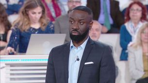 Mercoledì 7 maggio, Canale 5