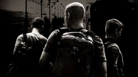 Ore 15:17 - Attacco al treno